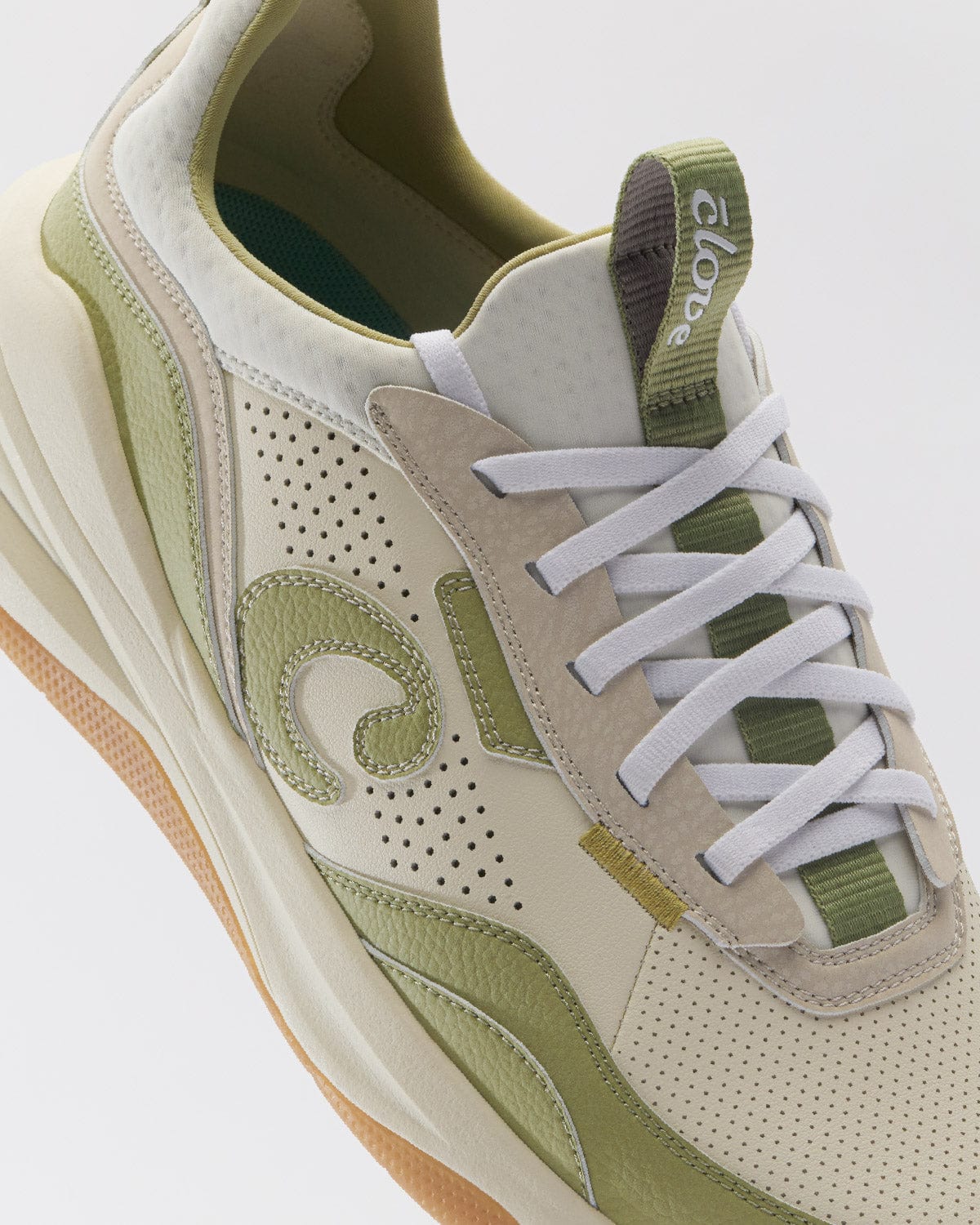 Clove-Strada_Sage_Gum05women_Laces_Side_Front_View_Clarino_Material