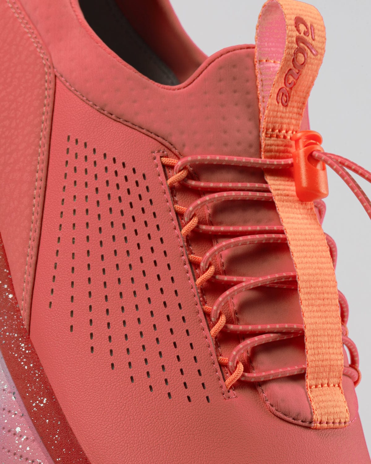 forte-coral-rose-tangerine_Laces_Zoomed_Grey_Background_Clarino_Material