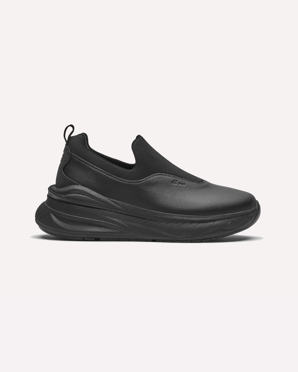 ona-all-black-option-1_Side_View_White_Background_Clarino