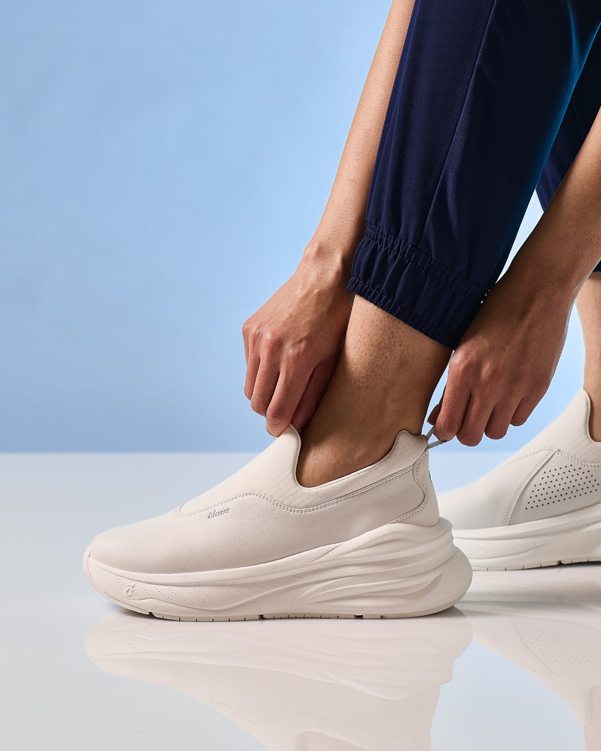 Ontdek de Ona zorgsneaker: Innovatie voor jouw comfort en hygiëne