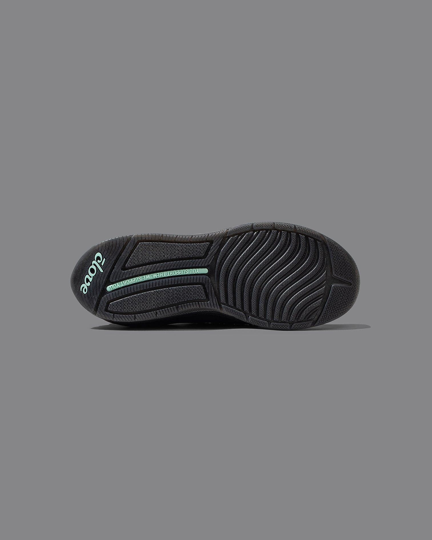Classic_All_Black_Profile_View_Grey_Background_Grippy_Clarino_Material