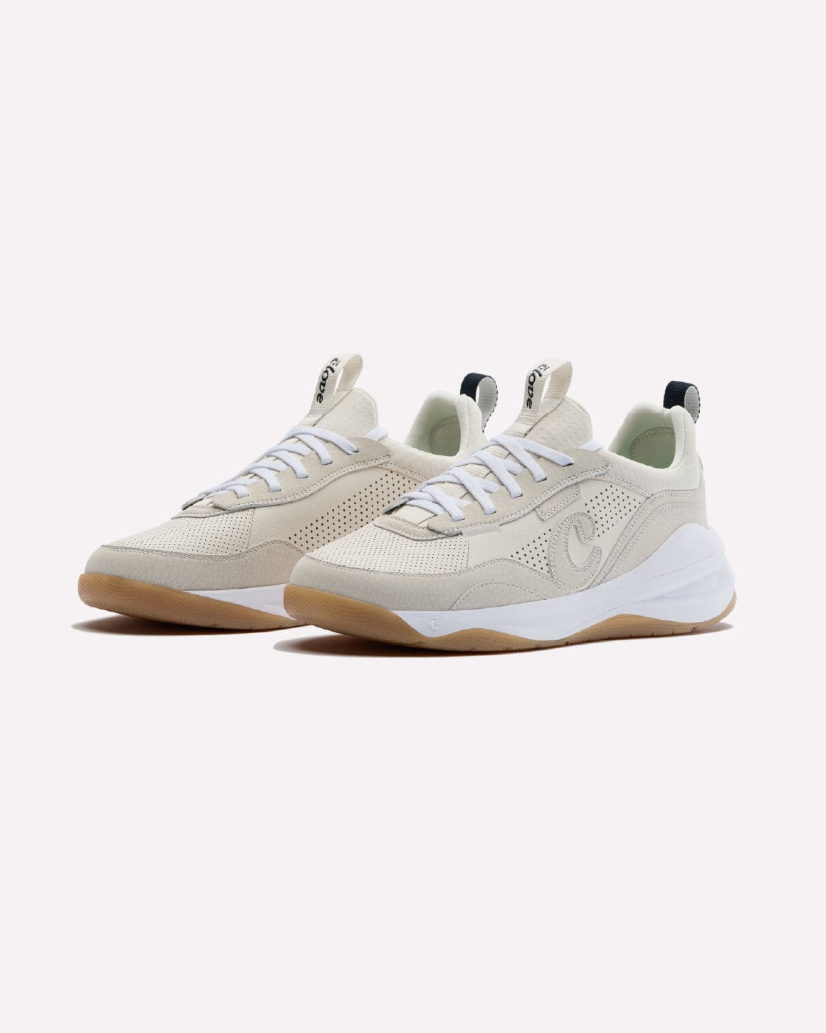 CloveStrada-Sand-White-Gum02_Side_View_White_Background_Laces