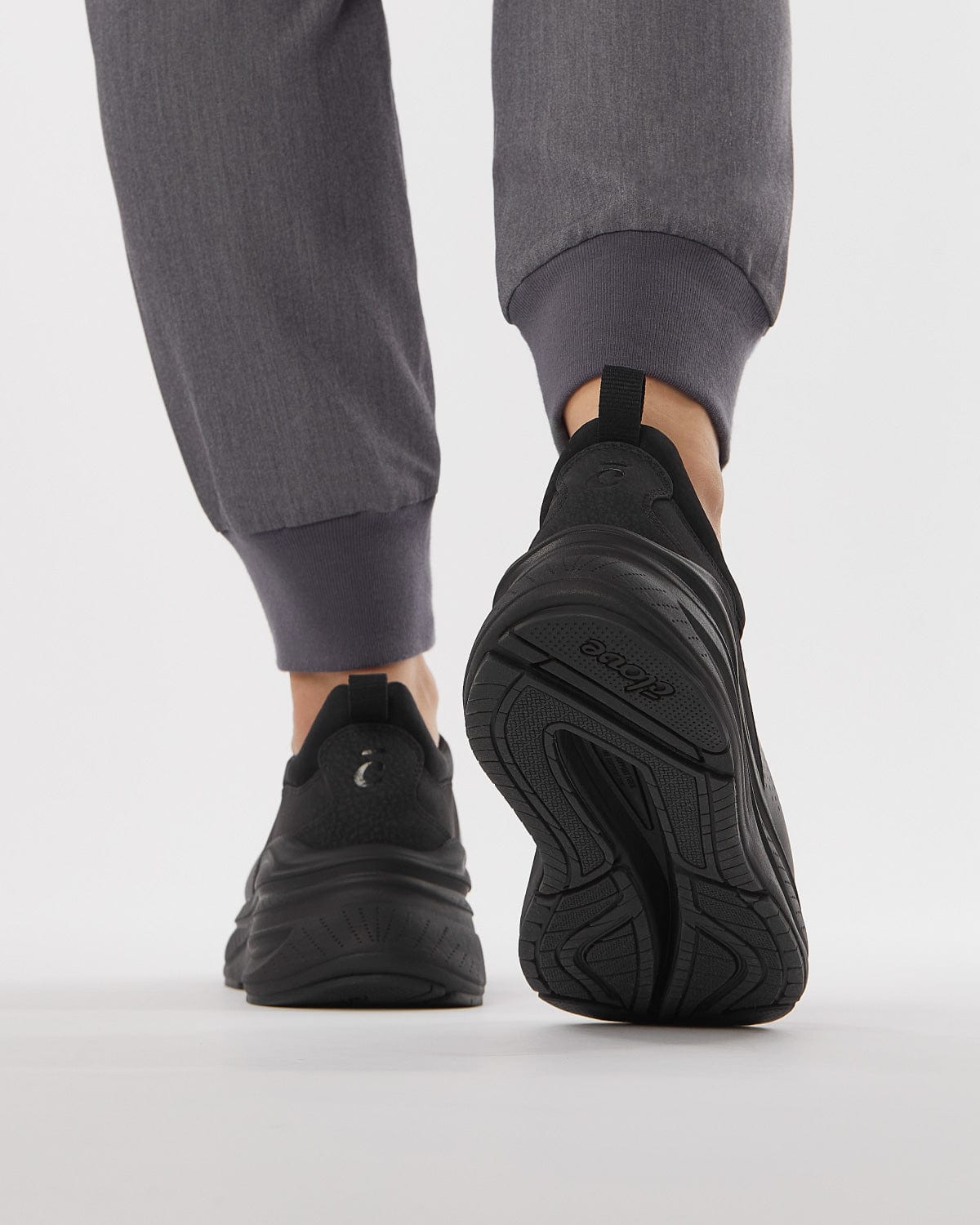 forte-all-black-option_Model_Back_Profile_View_White_Background_Clarino_Material_Grippy_Profile
