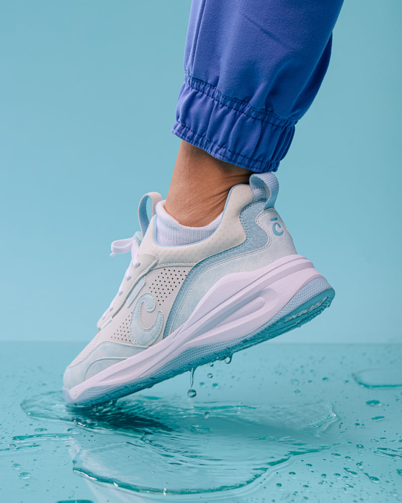 Strada - White / Brushed Aqua
